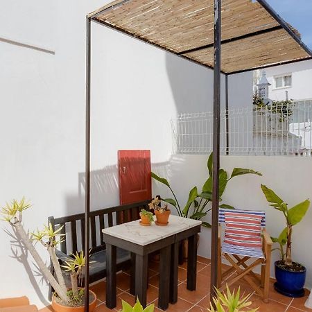 Your Vintage Townhouse Lagos Bagian luar foto