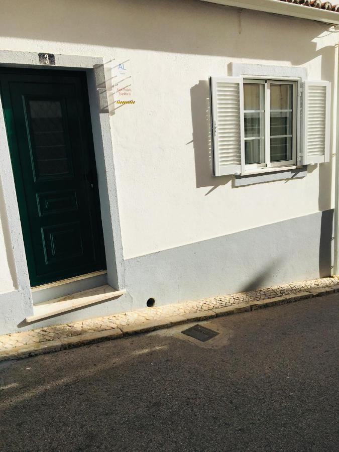 Your Vintage Townhouse Lagos Bagian luar foto
