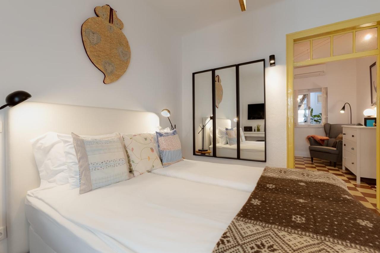 Your Vintage Townhouse Lagos Bagian luar foto